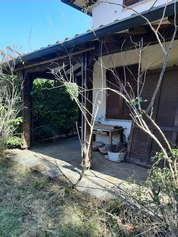 casa indipendente in vendita ad Usmate Velate