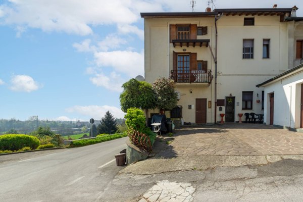 appartamento in vendita ad Usmate Velate
