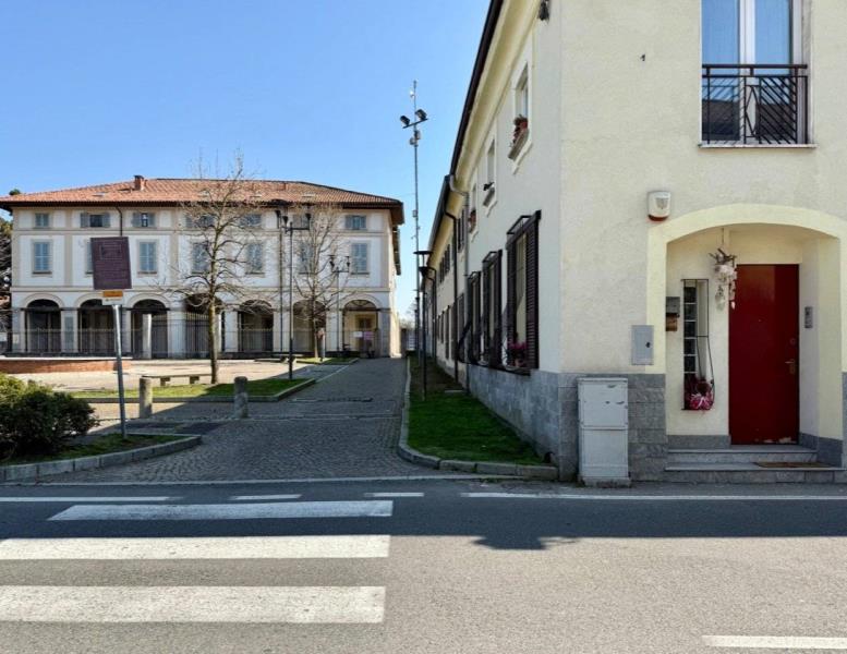 appartamento in vendita ad Usmate Velate