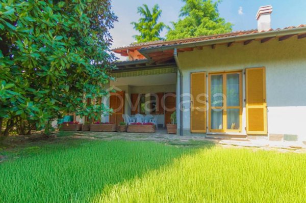 casa indipendente in vendita ad Usmate Velate