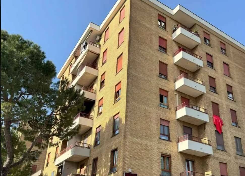appartamento in vendita ad Usmate Velate