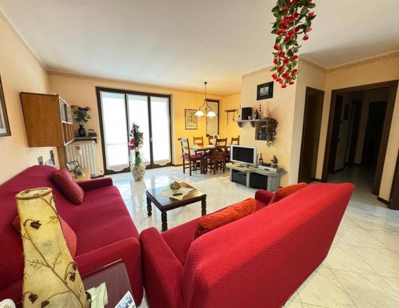 appartamento in vendita ad Usmate Velate
