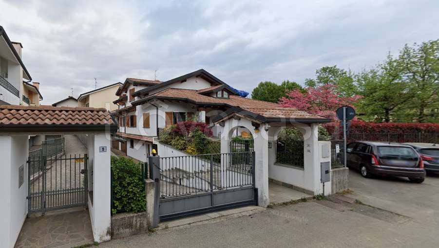 casa indipendente in vendita ad Usmate Velate