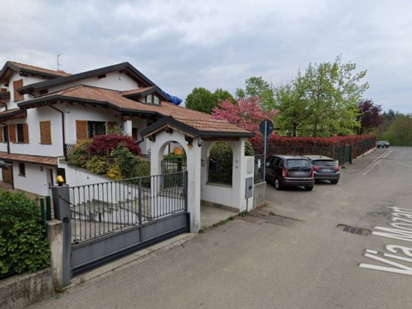 appartamento in vendita ad Usmate Velate