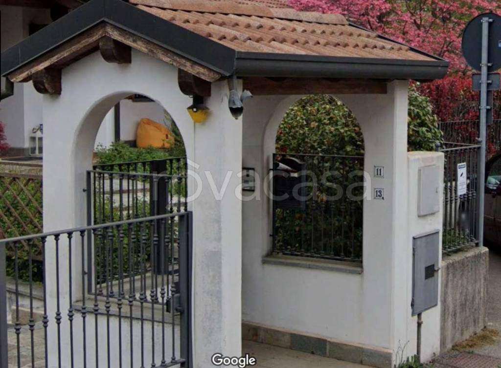 casa indipendente in vendita ad Usmate Velate