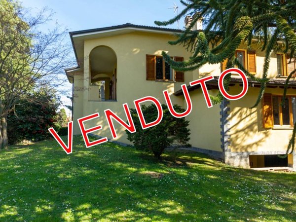casa indipendente in vendita ad Usmate Velate