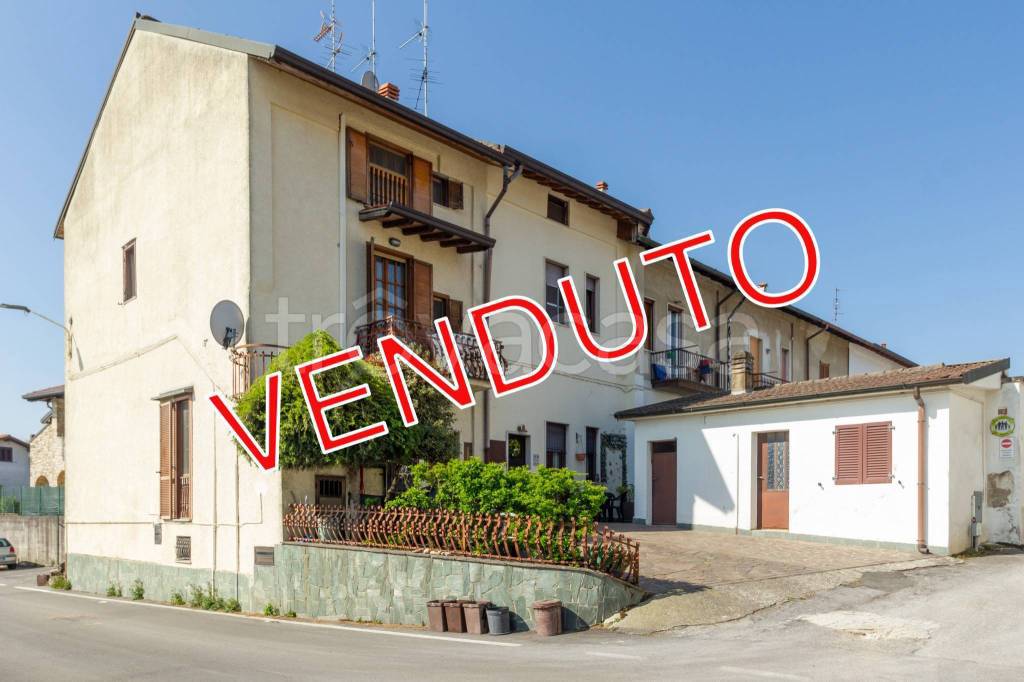 casa indipendente in vendita ad Usmate Velate
