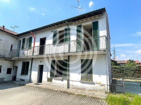 casa indipendente in vendita ad Usmate Velate