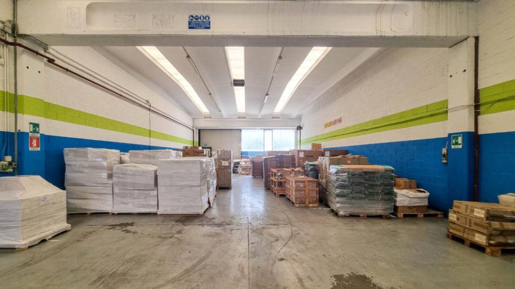 appartamento in vendita ad Usmate Velate