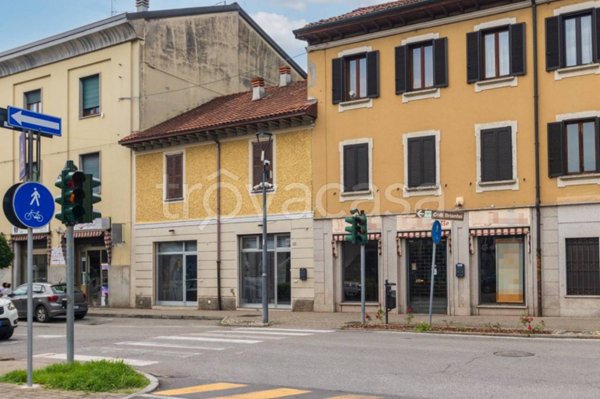 casa indipendente in vendita ad Usmate Velate