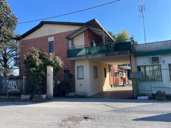 appartamento in vendita ad Usmate Velate