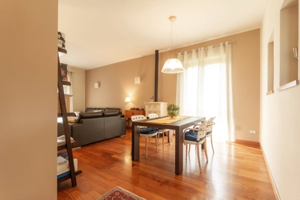 casa indipendente in vendita ad Usmate Velate