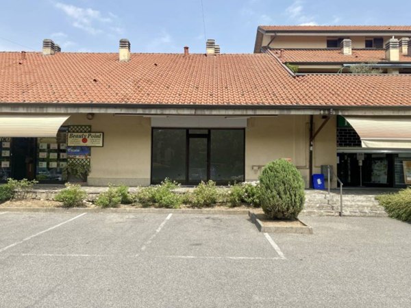 negozio in vendita ad Usmate Velate
