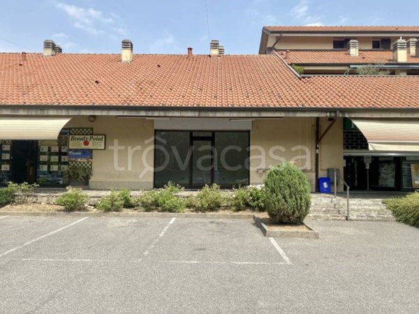 appartamento in vendita ad Usmate Velate