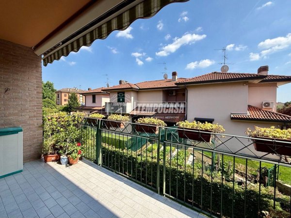 appartamento in vendita ad Usmate Velate