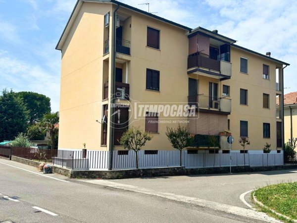 appartamento in vendita ad Usmate Velate