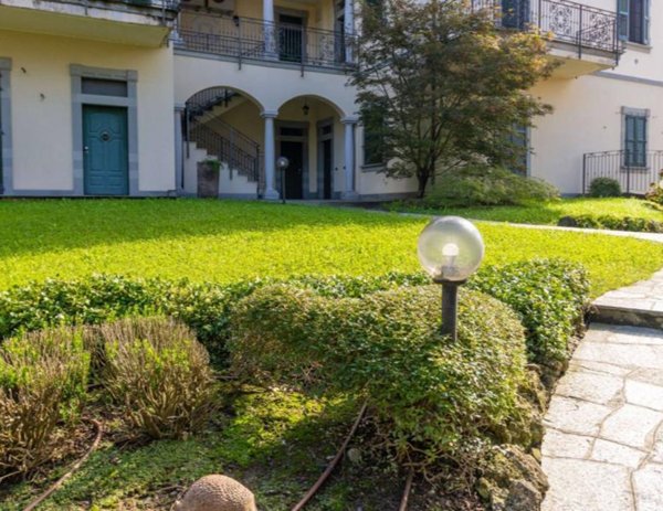 appartamento in vendita ad Usmate Velate