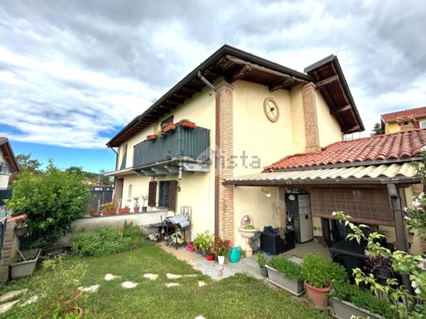appartamento in vendita ad Usmate Velate