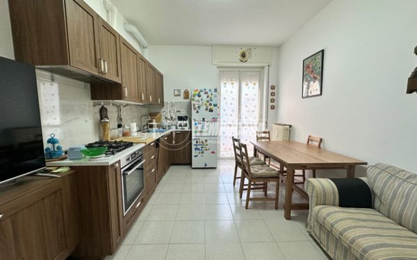 appartamento in vendita ad Usmate Velate