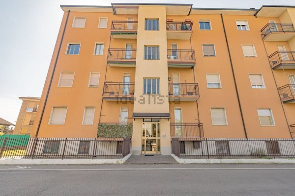 appartamento in vendita ad Usmate Velate