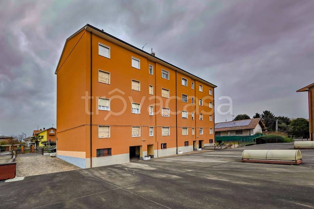 appartamento in vendita ad Usmate Velate