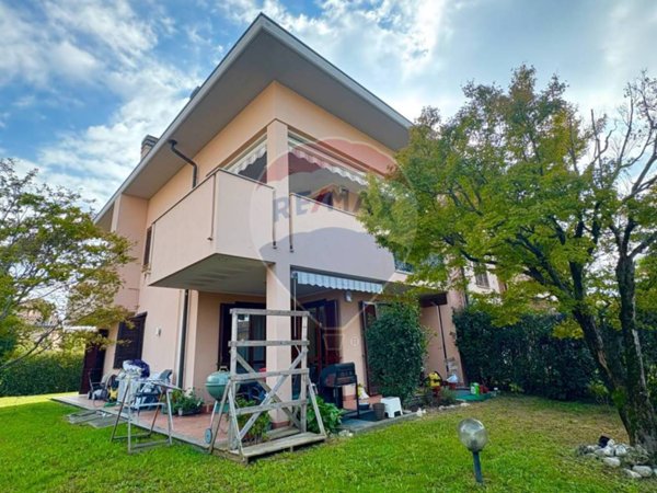 appartamento in vendita ad Usmate Velate