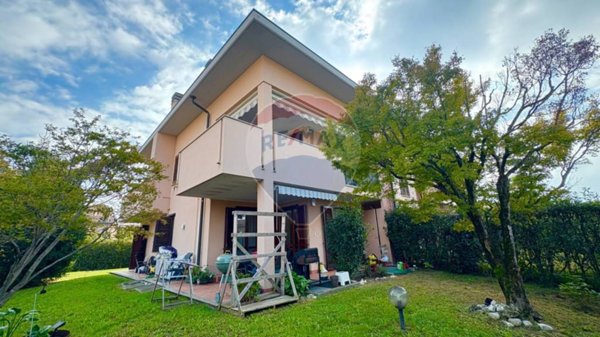 appartamento in vendita ad Usmate Velate