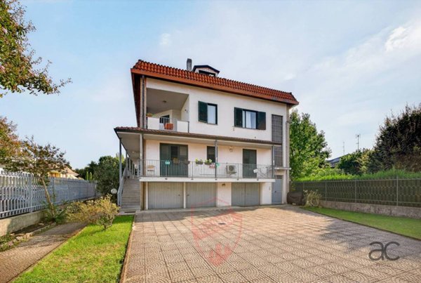 appartamento in vendita ad Usmate Velate