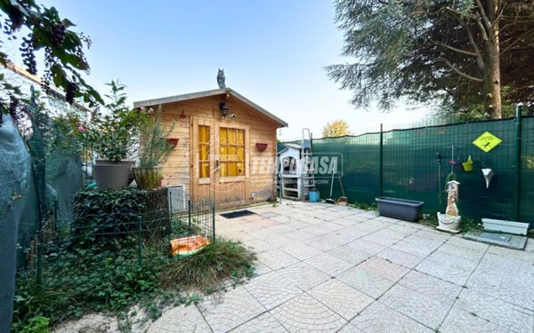 appartamento in vendita ad Usmate Velate