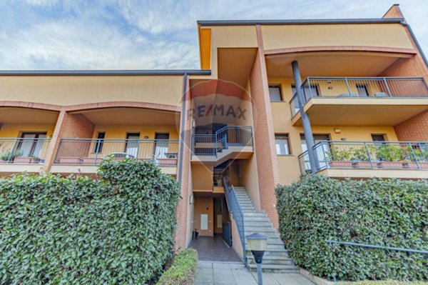 appartamento in vendita ad Usmate Velate
