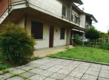 ufficio in vendita ad Usmate Velate