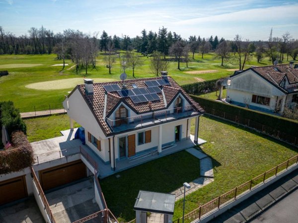 casa indipendente in vendita ad Usmate Velate