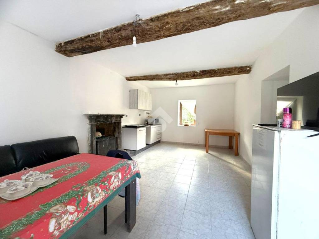 appartamento in vendita ad Usmate Velate