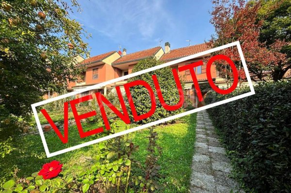 casa indipendente in vendita ad Usmate Velate