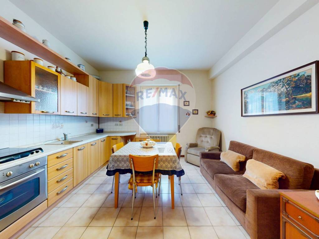 appartamento in vendita ad Usmate Velate