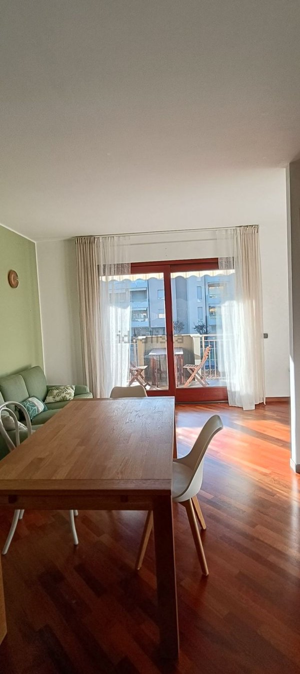 appartamento in vendita ad Usmate Velate