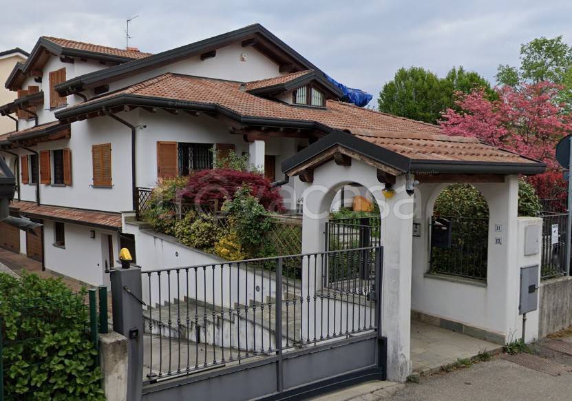 casa indipendente in vendita ad Usmate Velate