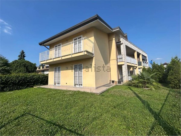 appartamento in vendita ad Usmate Velate