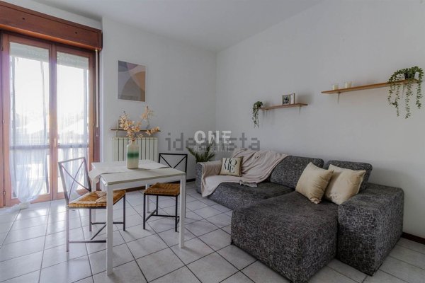 appartamento in vendita ad Usmate Velate