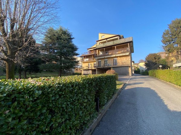 appartamento in vendita ad Usmate Velate