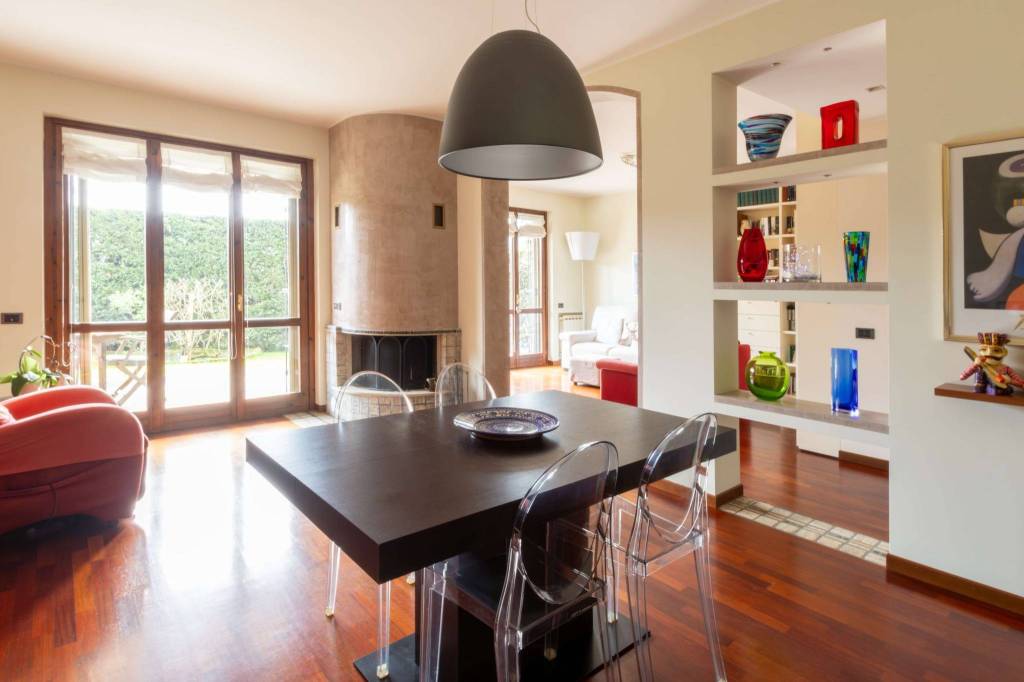 appartamento in vendita ad Usmate Velate in zona Imparì