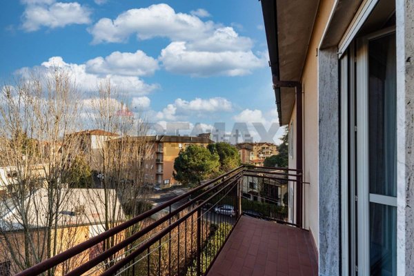 appartamento in vendita ad Usmate Velate