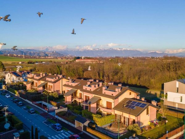 appartamento in vendita ad Usmate Velate