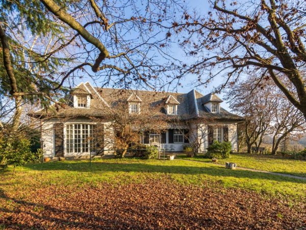 casa indipendente in vendita ad Usmate Velate