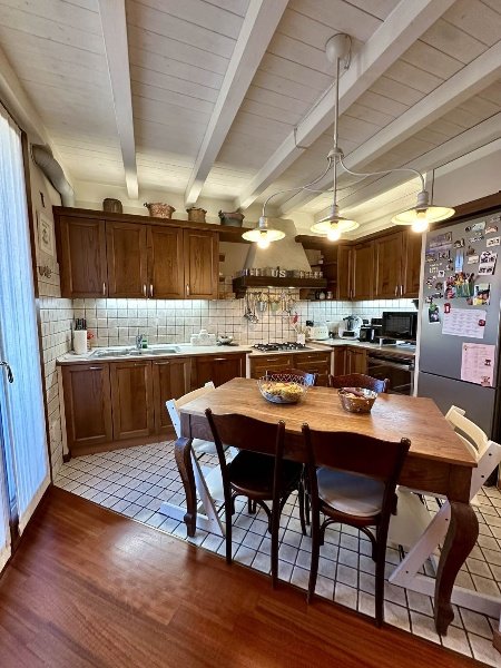 appartamento in vendita ad Usmate Velate