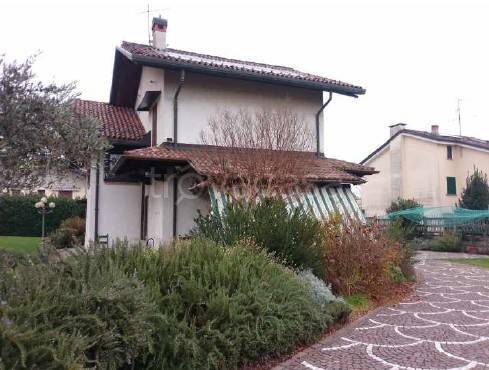 casa indipendente in vendita ad Usmate Velate