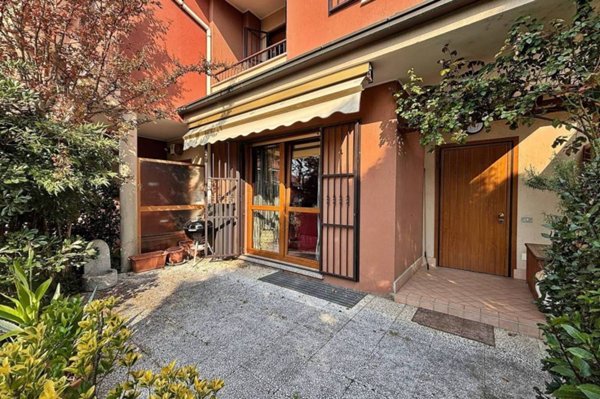 casa indipendente in vendita ad Usmate Velate