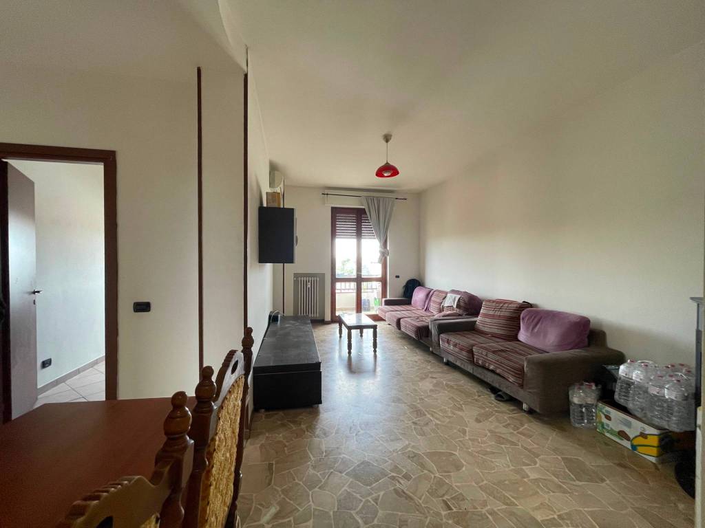 appartamento in vendita ad Usmate Velate