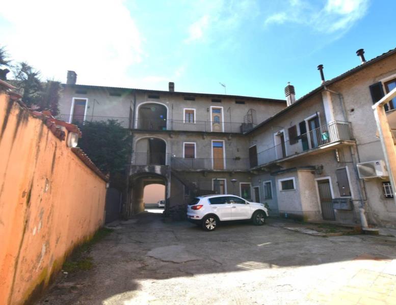 appartamento in vendita ad Usmate Velate