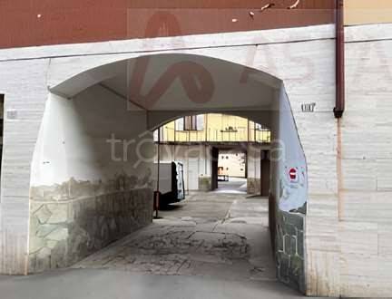 appartamento in vendita ad Usmate Velate